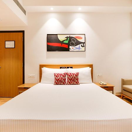 Lemon Tree Hotel Chandigarh Exterior photo
